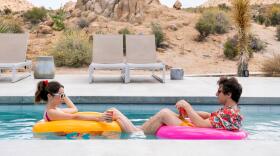 Visit a <em>Palm Springs </em>resort with Cristin Milioti and Andy Samberg for a charming offbeat romcom.