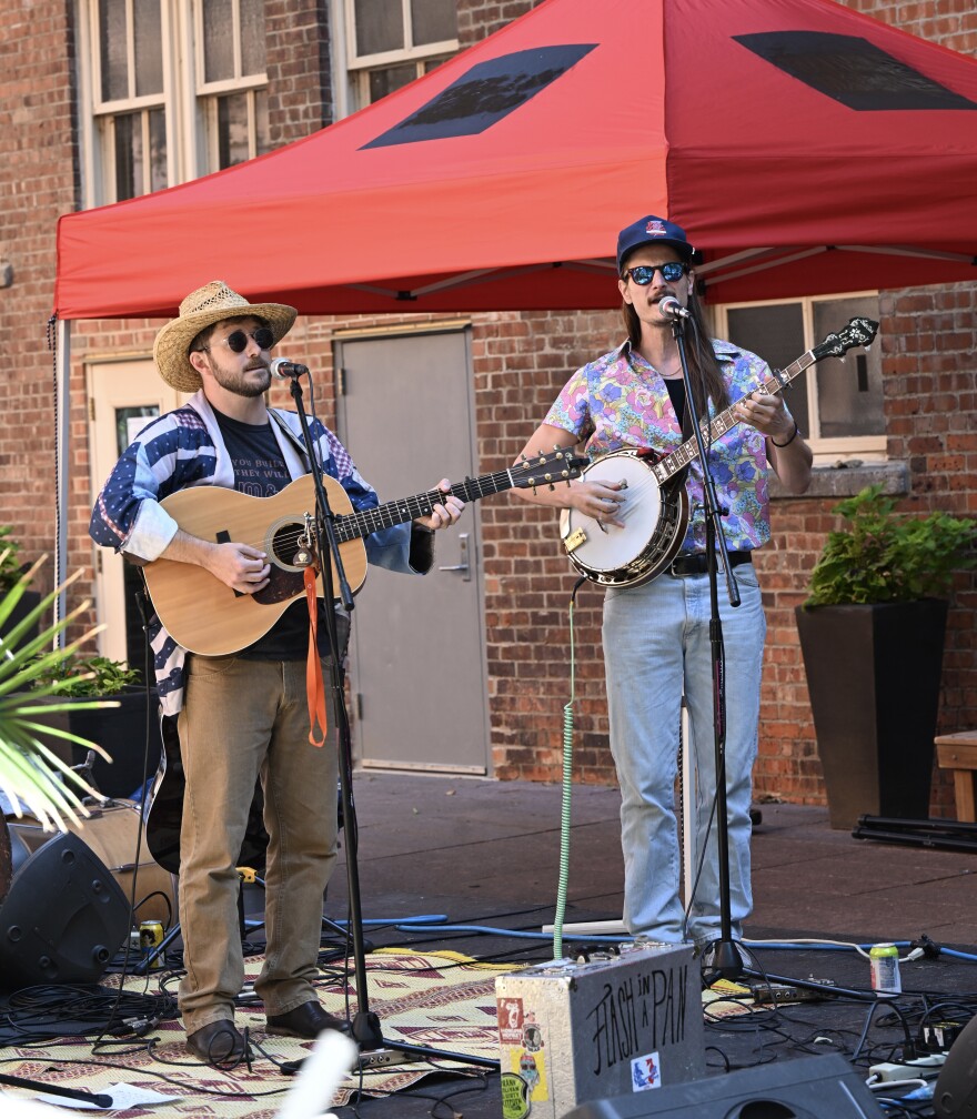 Blake Daly and Alex Flesher play "Trackin' Me" on the IPR Stage at 80/35 2023.