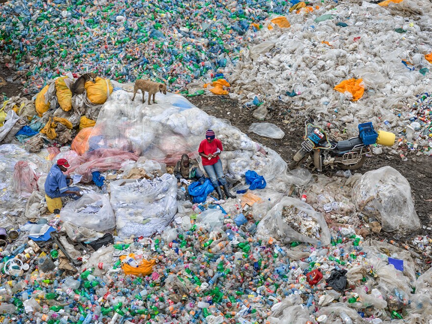 The Dandora Landfill in Nairobi, Kenya, is a sprawling 30-acre dump that grows by an average of <a href=smoking-nairobi-landfill-jeopardizes-schoolchildrens-future__850.html tons</a> of solid waste a day, according to the U.N. Environment Programme.